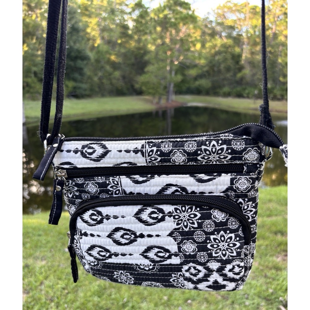 Quilted Cotton Crossbody Bag Black White Patchwork Floral Multi Pocket Adjustab
